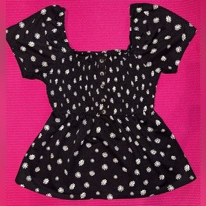 Black and floral bellcap sleeved cute corset top 🌻